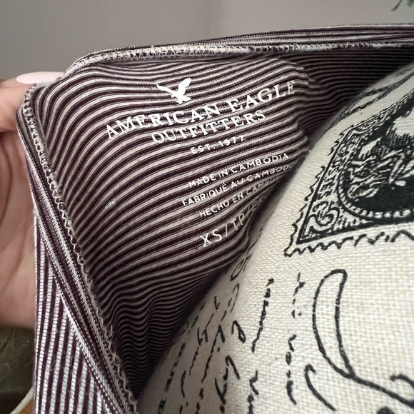 American Eagle Outfitters Ombré V-Neck T-Shirt Tee - Picture 7 of 7